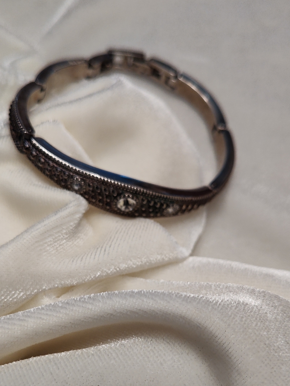 Vintage-Inspired Black Crystal Accent Bangle Bracelet - Unbranded